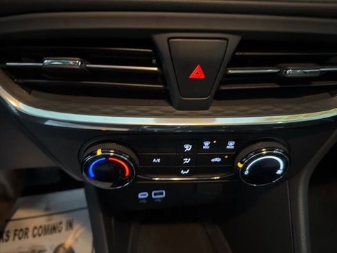 Used 2024 Buick Encore GX Preferred image 13