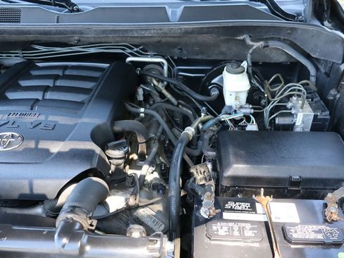 Used 2011 Toyota Sequoia Platinum AWD/4WD image 43