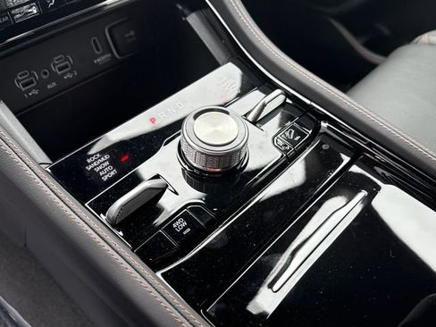 New 2025 Jeep Grand Cherokee L Summit AWD/4WD image 18