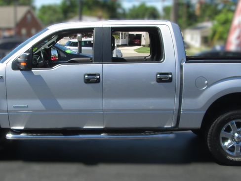 Used 2013 Ford F150 XLT w/ Luxury Equipment Group AWD/4WD image 4
