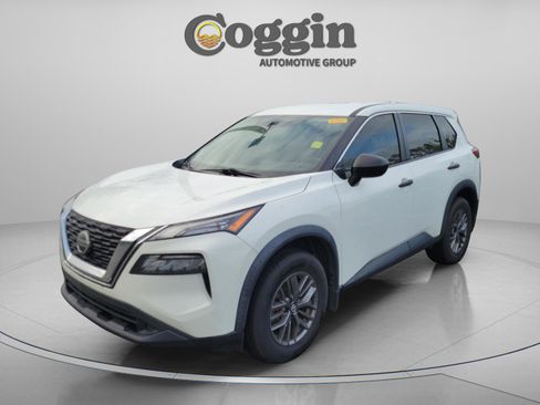 Used 2021 Nissan Rogue S AWD/4WD image 1