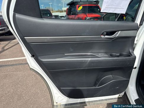 Used 2024 Hyundai Palisade SEL image 32