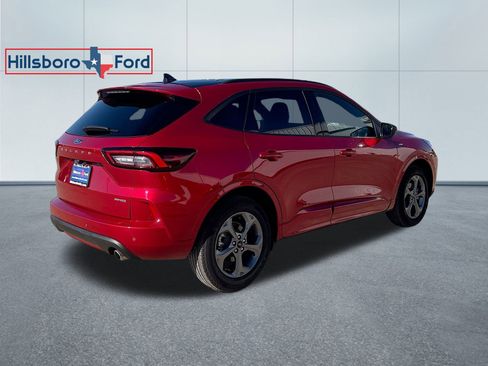 Used 2023 Ford Escape ST-Line w/ Tech Pack #1 AWD/4WD image 7