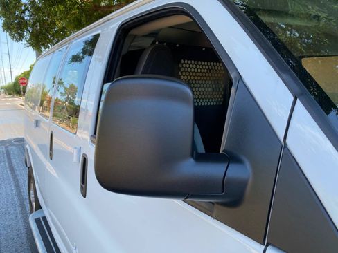 Used 2025 Chevrolet Express 2500 w/ Driver Convenience Package RWD image 17