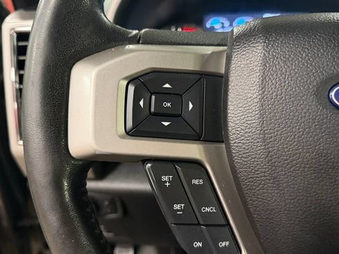 Used 2017 Ford F150 Lariat w/ Equipment Group 502A Luxury AWD/4WD image 34