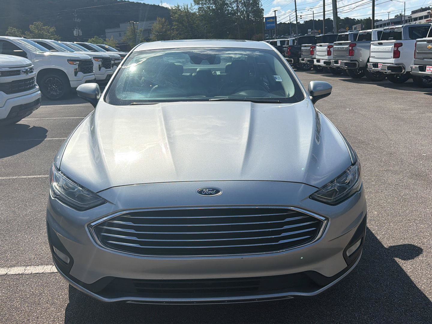 Used 2020 Ford Fusion SE w/ Equipment Group 151A FWD image 5