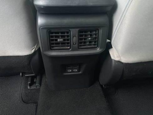 Used 2024 Toyota RAV4 XLE FWD image 16