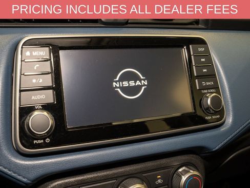 Used 2025 Nissan Versa SV FWD image 12