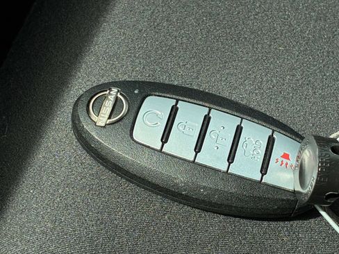 Used 2025 Nissan Altima 2.5 SV FWD image 24