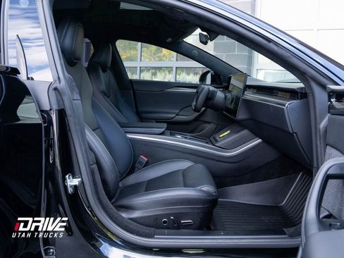 Used 2021 Tesla Model S Plaid image 16