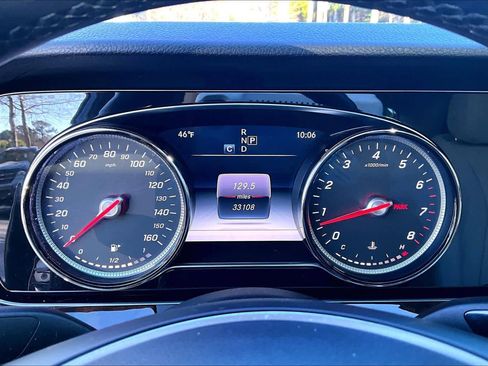 Used 2018 Mercedes-Benz E 300 image 25