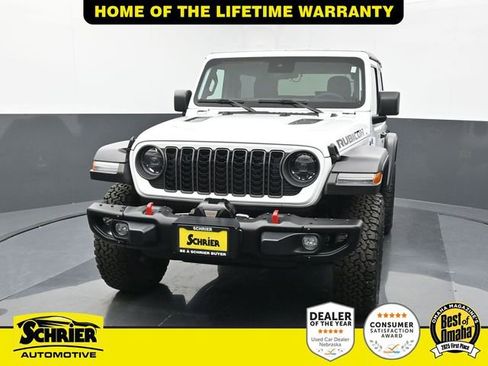 Used 2024 Jeep Wrangler Rubicon w/ Capability Package image 8