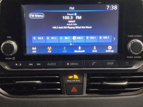 Used 2024 Nissan Altima 2.5 S FWD image 25