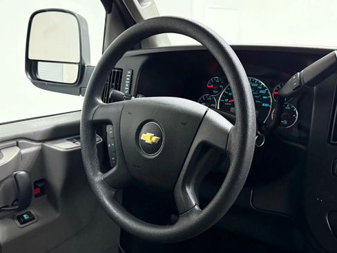 Used 2021 Chevrolet Express 2500 w/ Driver Convenience Package image 22