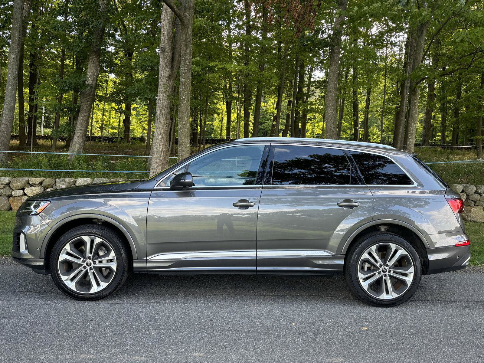 Used 2023 Audi Q7 3.0T Premium Plus w/ Premium Plus Package AWD/4WD image 19