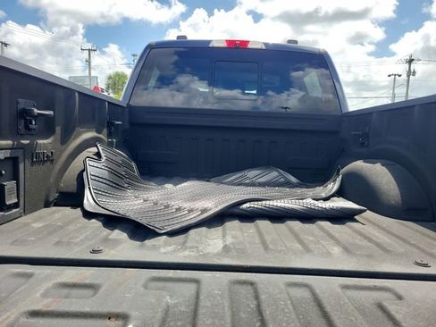 Used 2021 Ford F150 Lariat w/ Equipment Group 502A High AWD/4WD image 9