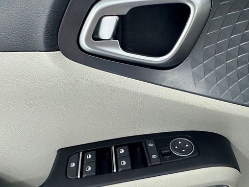 Used 2021 Kia Soul EX image 19