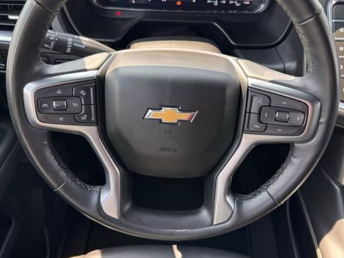 Used 2023 Chevrolet Suburban Premier AWD/4WD image 28