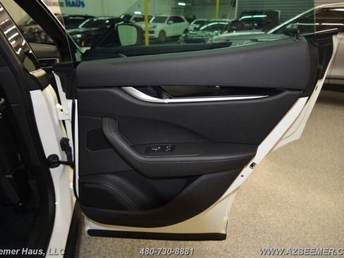 Used 2021 Maserati Levante image 36