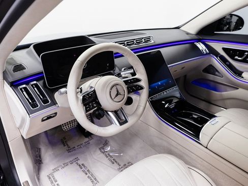 Used 2025 Mercedes-Benz S 63 AMG S image 9