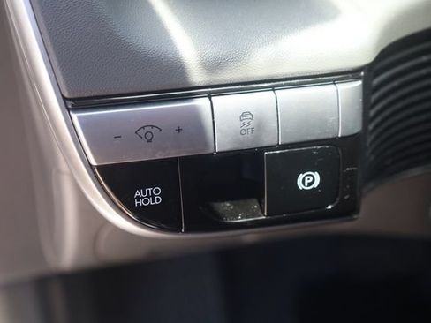 Used 2024 Hyundai Ioniq 5 SE AWD/4WD image 10