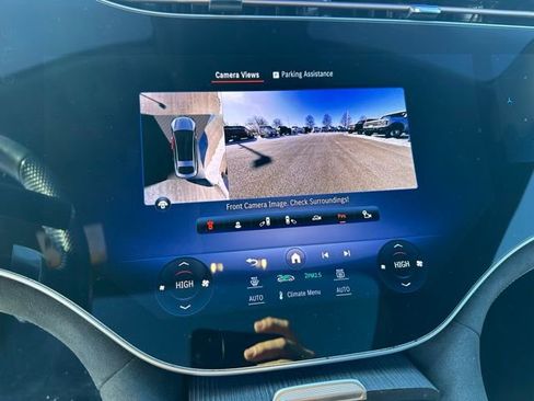 Used 2023 Mercedes-Benz EQS 580 4MATIC Sedan image 26