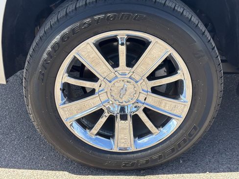 Used 2015 Chevrolet Tahoe LTZ RWD image 10