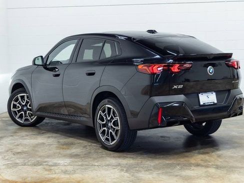 Certified 2025 BMW X2 xDrive28i w/ Technology Package image 12