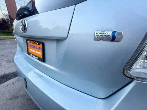 Used 2012 Toyota Prius V Two FWD image 19