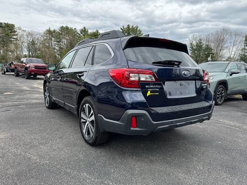 Used 2018 Subaru Outback 3.6R Limited AWD/4WD image 8