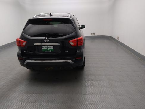 Used 2019 Nissan Pathfinder S AWD/4WD image 7