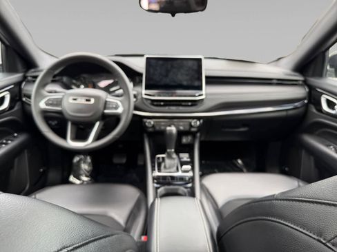 Used 2022 Jeep Compass Altitude w/ Sun and Sound Group image 11