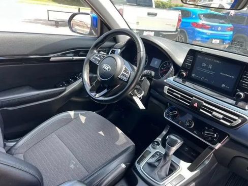 Used 2021 Kia Seltos S FWD image 33