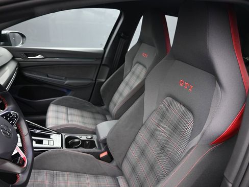 Used 2024 Volkswagen GTI S image 10
