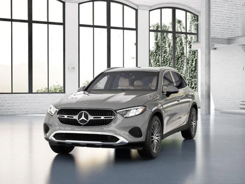New 2026 Mercedes-Benz GLC 300 image 41