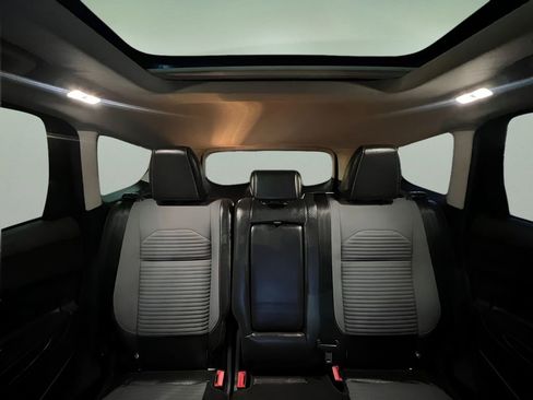 Used 2018 Ford Escape SE w/ SE Sport Appearance Package image 20