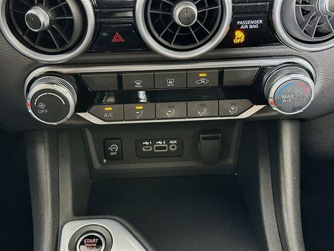 Used 2025 Nissan Sentra SV image 22