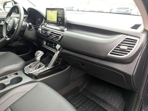 Used 2023 Kia Seltos SX image 12