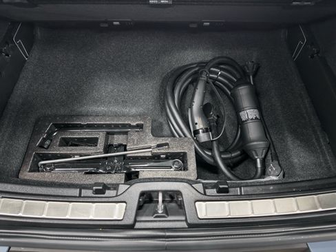 Used 2022 Volvo C40 P8 Recharge Ultimate AWD/4WD image 6