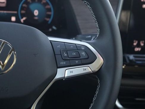 New 2026 Volkswagen Atlas SEL image 9