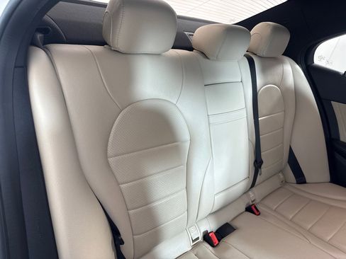 Used 2019 Mercedes-Benz C 300 Sedan image 22
