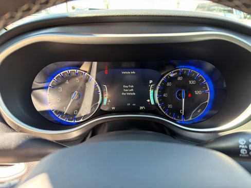 New 2026 Chrysler Voyager LX image 20