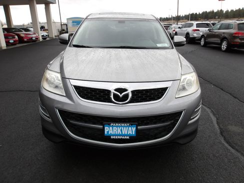 Used 2011 MAZDA CX-9 Grand Touring w/ Moonroof & Bose Audio Pkg image 8