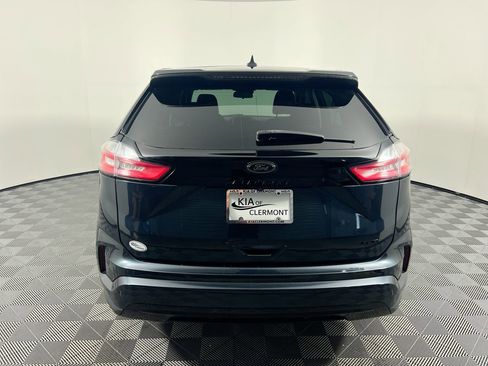 Used 2022 Ford Edge SE w/ Black Appearance Package image 4
