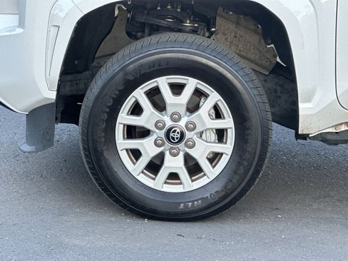 Used 2024 Toyota Tacoma SR5 image 23