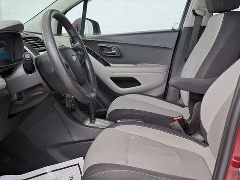 Used 2016 Chevrolet Trax LS FWD image 19