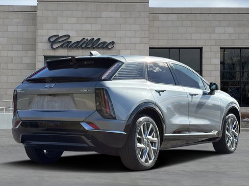 New 2025 Cadillac Optiq Luxury 1 w/ LPO, Floor Liner Package image 3