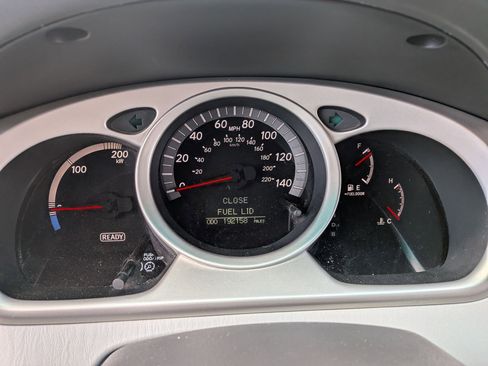 Used 2006 Toyota Highlander Limited image 18