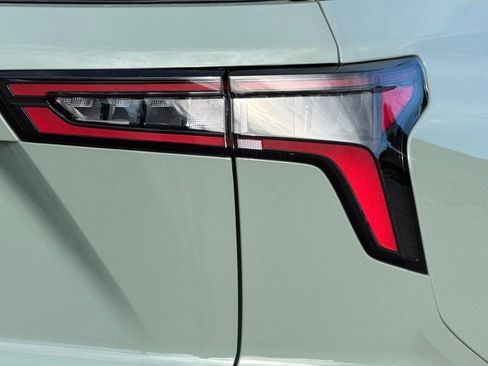 New 2026 Chevrolet Equinox LT image 27