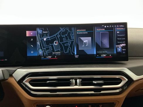 Used 2023 BMW 330i Sedan w/ M Sport Package RWD image 11
